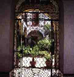 Portal en San Roque.jpg (7389 bytes)