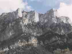Las Banderillas.jpg (4086 bytes)