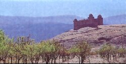Castillo Calahorra.jpg (31683 bytes)
